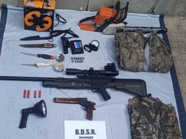 Un hombre estaba cazando en un predio ajeno y fue condenado por porte de arma