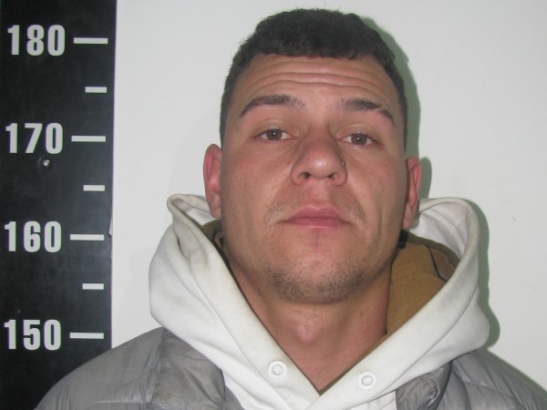Lo encontraron con un envoltorio de cocaína y fue condenado a dos años de prisión