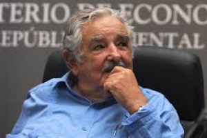 Mujica llega este  jueves a Maldonado en ómnibus