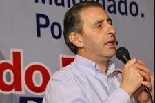 Hoy presentan candidatura de Eduardo Elinger