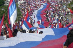 Banderazo del FA en San Carlos