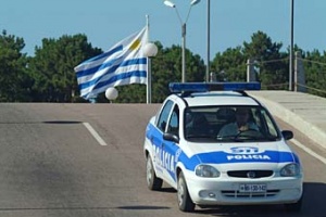 Dos detenidos en operativos policiales combinados en Maldonado y San Carlos
