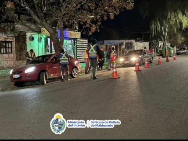 Operativos semanales de la Policía de Maldonado dejan 19 vehículos incautados y un conductor con espirometría positiva