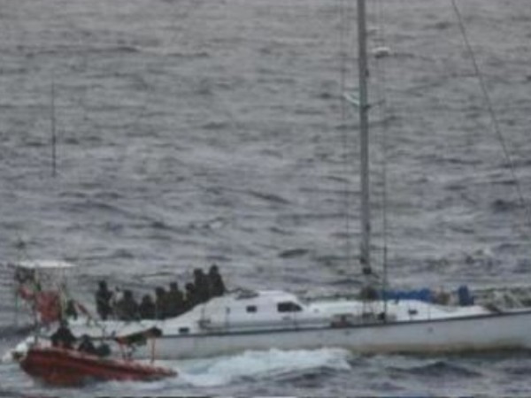 Operativo iniciado en Uruguay permitió incautar más de una tonelada de droga en un velero interceptado al sur de Madagascar