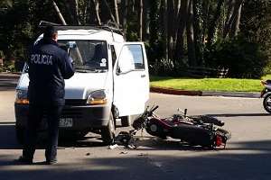 Accidente en Punta del Este deja a mujer con posible fractura