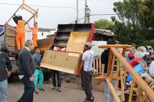 Realojan 12 familias de asentamiento San Antonio II