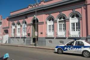 El comando de jefatura ordenó una investigación administrativa sobre las circunstancias en que resultó herido un policía