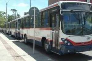 Empresas de transporte colectivo restringen sus servicios por el feriado del 1° de enero