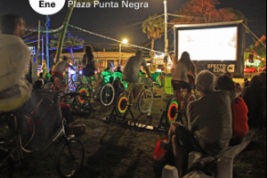 Cine a Pedal en Punta Negra 