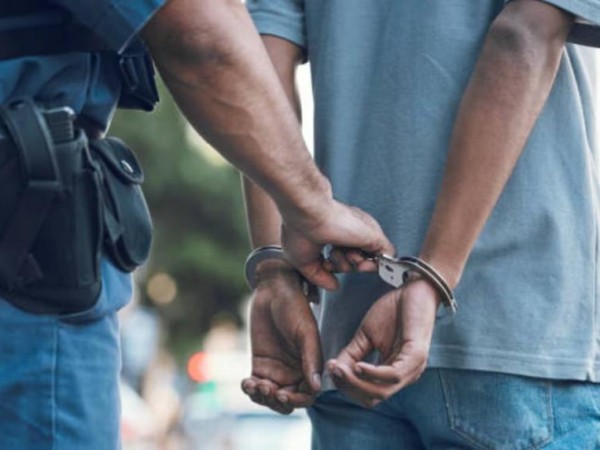 Lo descubrieron cuando intentaba llevarse un aire acondicionado y ahora deberá cumplir un régimen de libertad a prueba