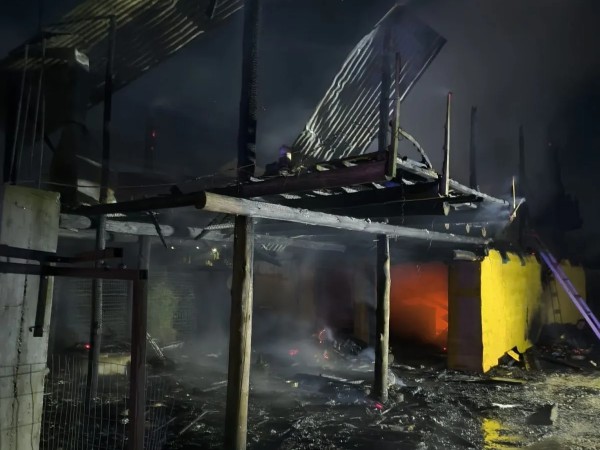 Otro incendio en Pan de Azúcar arrasó una vivienda del barrio Las Brisas