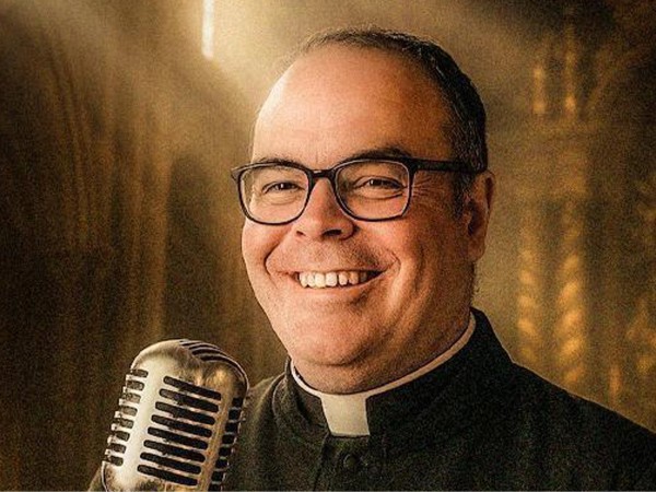 Christian Font presenta su nuevo espectáculo “Como El Reverendo” en Punta del Este