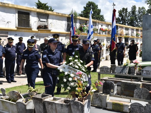 Erode Ruiz, Policía, Policía caído