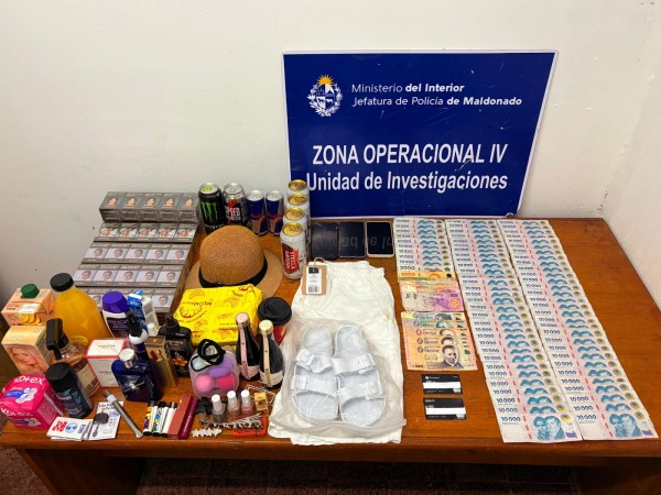 Fueron arrestadas cuatro personas que robaban tarjetas de crédito; la Policía los detuvo con perfumes, ropa y cigarros recién comprados