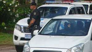 En una acción coordinada la policía detuvo a cuatro ladrones chilenos que robaban fincas en Piriápolis 