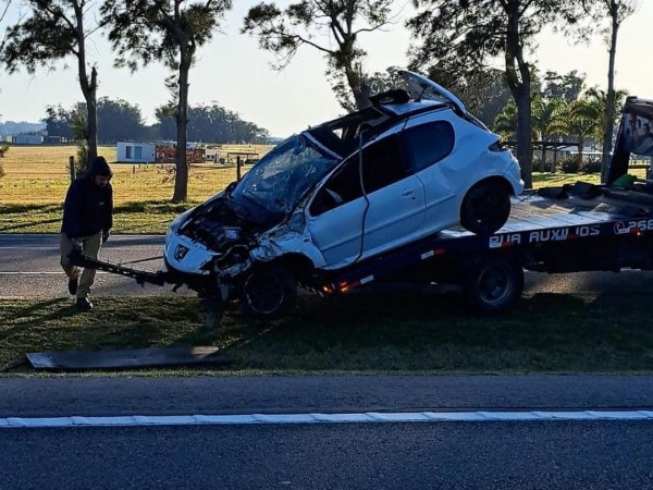 Accidente, Peugeot, funcionaria policial