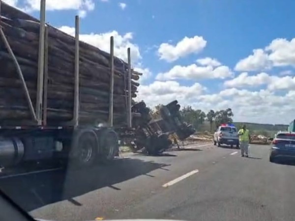 siniestro, camión, vuelco, tráiler, ruta9