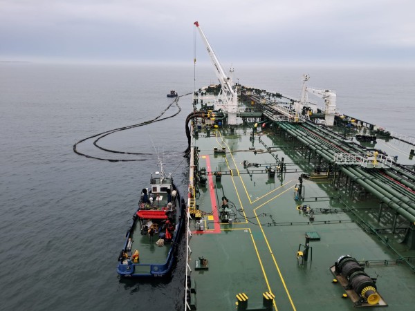 Se retomó la descarga de crudo en la boya petrolera de José Ignacio