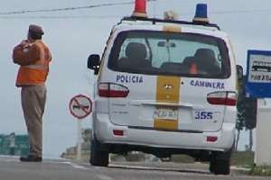 Hombre requerido por hurto se dio a la fuga cuando lo encontraron mal estacionado