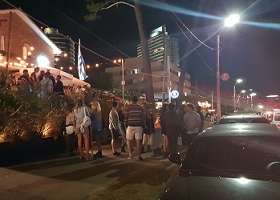 Locales comerciales de Pedragosa Sierra sólo fueron observados por desbordes; en Piriápolis mil personas se aglomeraron en la rambla