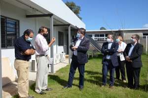 Presidente de ASSE recibió planteos de vecinos de La Capuera: se incluirá en presupuesto puerta de urgencia e instalación de base del servicio de ambulancia de emergencias
