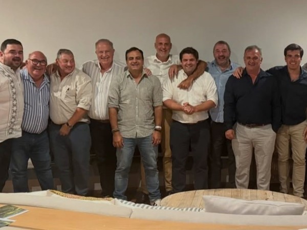 El presidente Orsi suspendió a último momento participación en reunión con los intendentes en Piriápolis, donde se conversaron varios asuntos