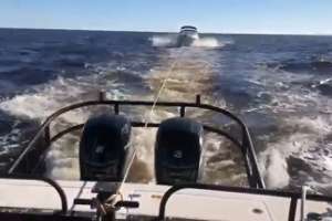 Armada remolcó a embarcación con problemas en Punta Ballena