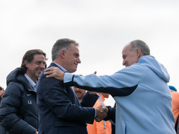 Orsi canceló su viaje a Estados Unidos para el debut de Uruguay en la Copa del Mundo