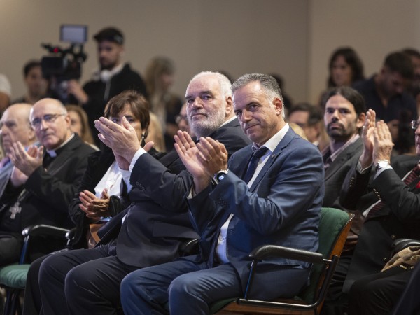 El presidente Orsi participó en entrega del título Honoris Causa al artista Pablo Atchugarry