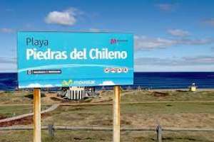 Una mujer que caminaba por la playa encontró una mano humana cerca de Piedras del Chileno