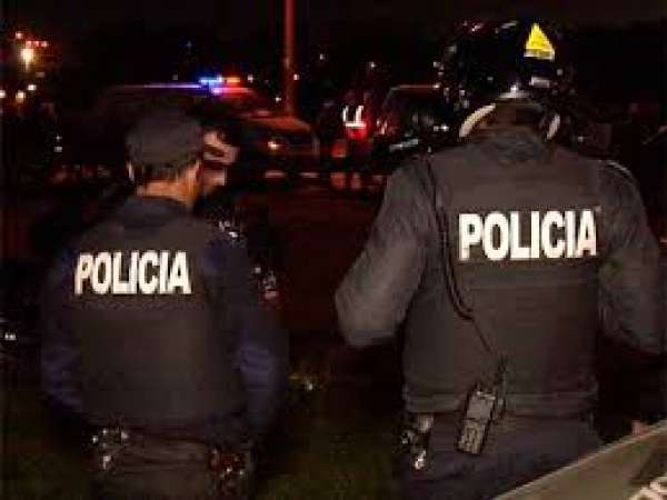 La policía investiga las circunstancias que un hombre fue herido en San Carlos; fue operado y se encuentra estable