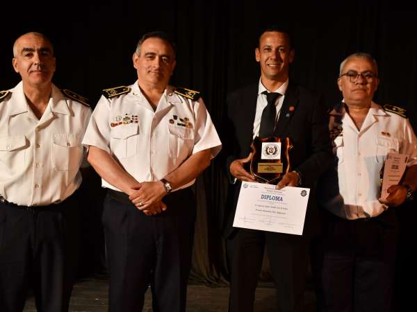 Jefatura entregó premios del Interior, a la Dependencia, Inteligencia Funcional, Laboriosidad y reconocimientos