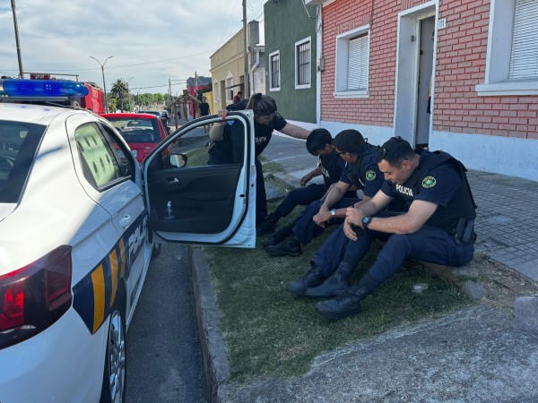 Una mujer fue salvada tras incendiarse su casa en San Carlos