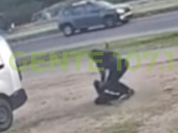 VIDEO|Valiente mujer frustró un robo en una camioneta  y redujo al ladrón