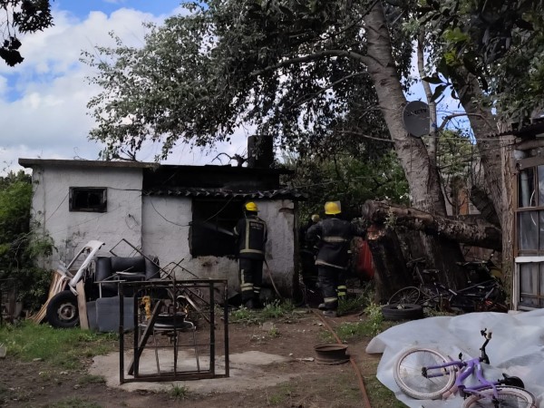 Bomberos sofocó incendio en una vivienda de Maldonado Nuevo
