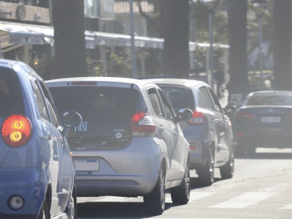 Multas de tránsito volverán a pagarse con la patente pero podrán tener un descuento de hasta el 50%