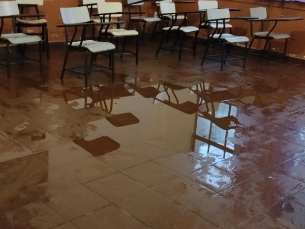 Inundaciones en UTU Maldonado tras las fuertes lluvias