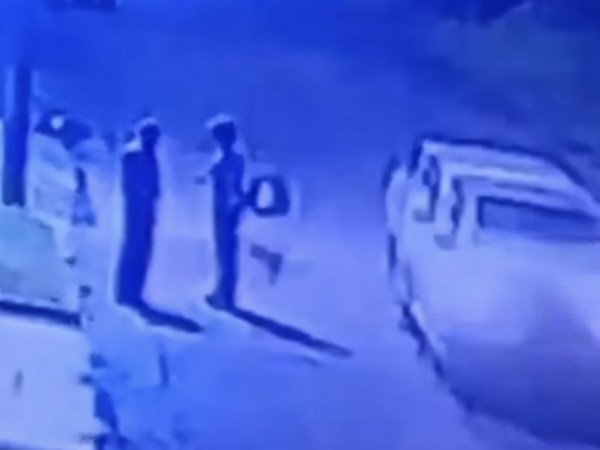 Denuncian que trabajador de edificio fue golpeado con un cono de hasta 15 kilos que arrojaron desde una camioneta en Maldonado