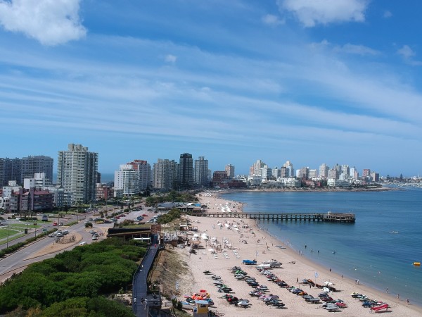 Destacan “reaparición de clase media argentina” en Punta del Este