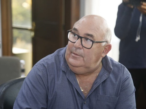Abella dijo que los precios de Uber responden a la demanda en temporada