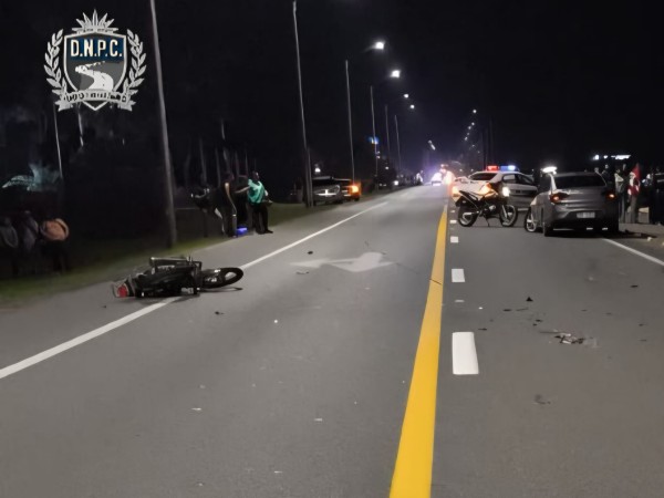 Motociclista falleció tras ser chocado, caer a la senda contraria y ser atropellado por otro auto en Ruta 9