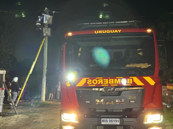 Incendio destruyó vivienda en Balneario Buenos Aires donde funcionaba una presunta boca de drogas