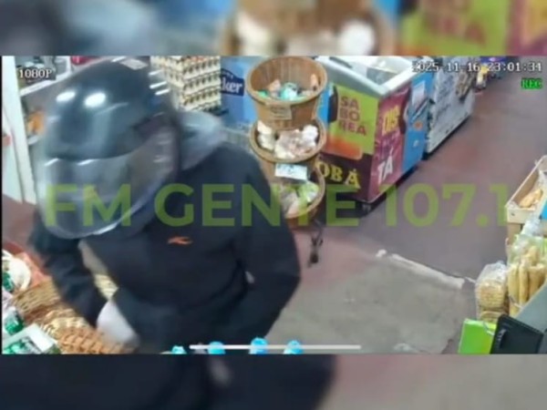 “Dame toda la plata porque te meto un cuetazo”: rapiñaron supermercado en Maldonado