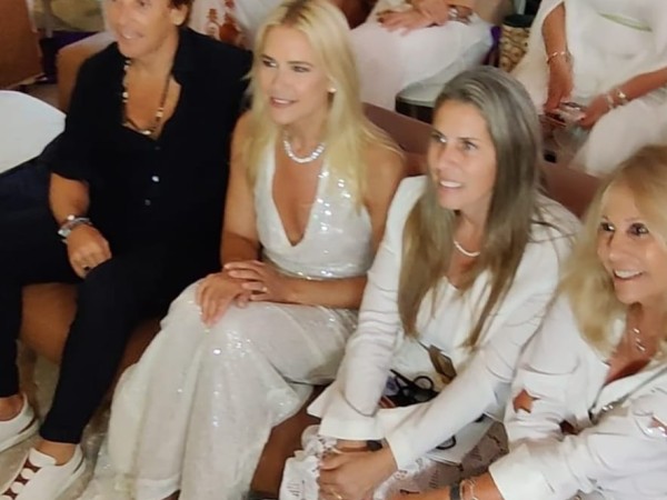 Una bella y elegante Valeria Mazza se robó todas las miradas en Summer Runway realizado en la Torre Trump