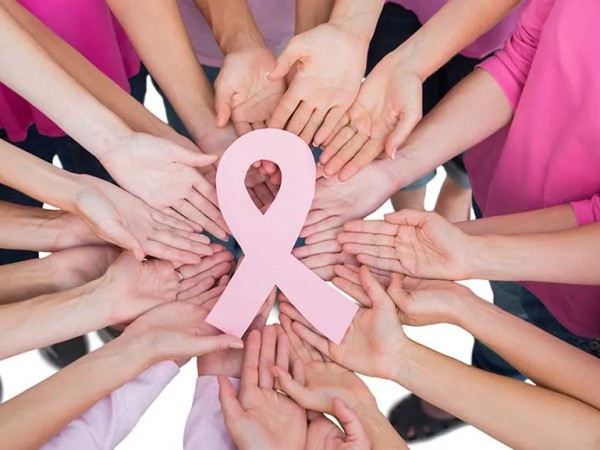Cierre de Octubre Rosa con talleres, espectáculos artísticos y la presencia del presidente de la República